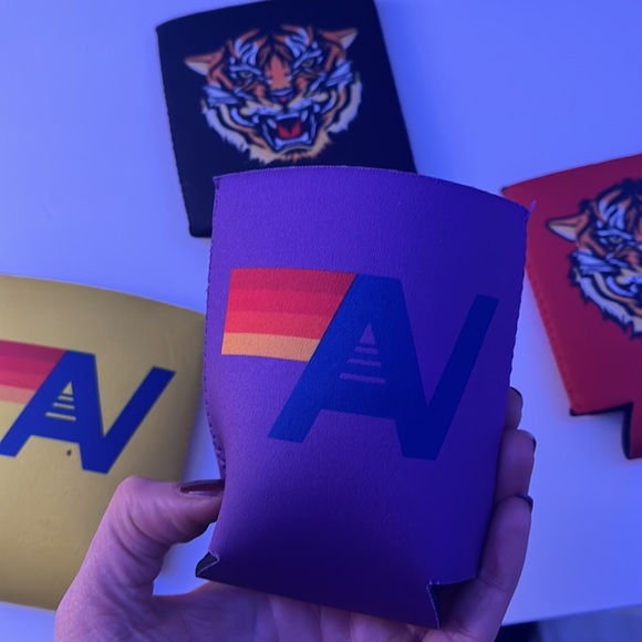 Limited Edition Aviator Nation cosies from the NYC Pop Up shop. - Picture 4 of 4